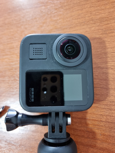 Gopro Max 360 Con Accesorios. Excelente Estado, Poco Uso! Negro (Usado)