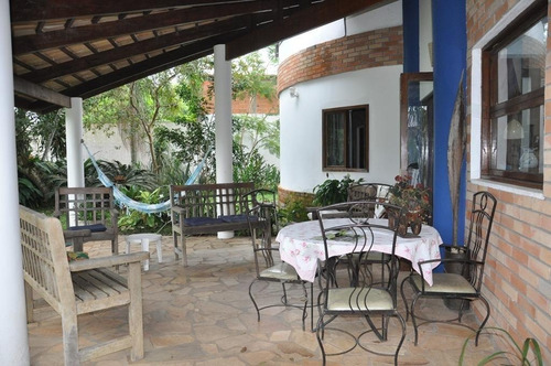 Casa Com 3 Suítes E Ótima Arquitetura, Espaço Gourmet Completo E Piscina Em Terreno De 1.350m2 No Retiro Das Caravelas Em Cananéia/sp - 0395 - 32622570