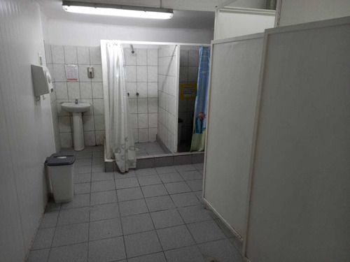 Vendo Propiedad Industrial (84483)