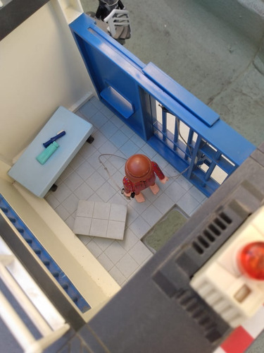Imagen 7 de 10 de Playmobil 5182 Con Alarma Carcel De Policia.