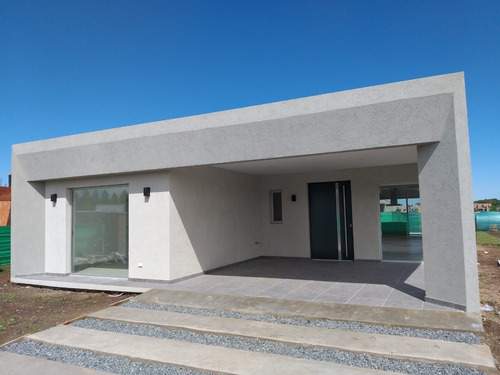 Imagen 9 de 19 de Excelente Casa En Alquiler De 4 Ambientes En Barrio San Felipe - Canning