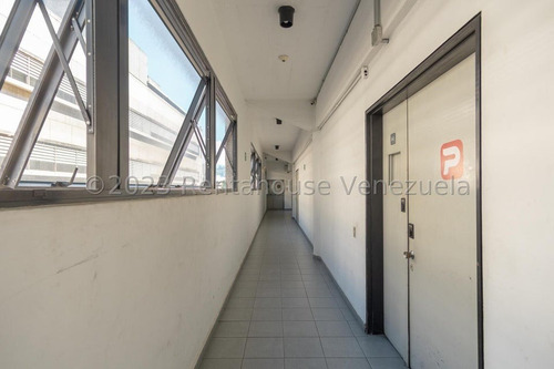 Imagen 5 de 22 de Edificio En Venta Los Cortijos De Lourdes I