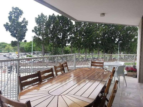 Imagen 2 de 8 de Departamento Alquiler. Excelente Balcón Terraza