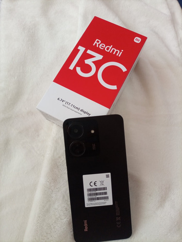 Celular Redmi 13c Completamente Nuevo, Incluye El Cargador.