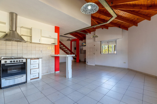 Casa Venta 3 Dormitorios Y Parque En La Plata