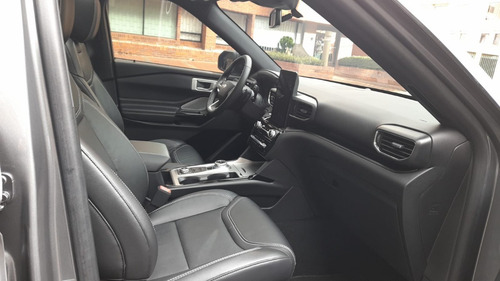 Imagen 12 de 23 de Ford Explorer 3.0 St 4x4