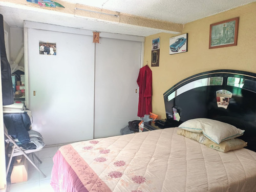 Casa En Venta En Los Reyes Ixtacala 3 Recámaras, Estudio, 1.5 Baños, Un Auto