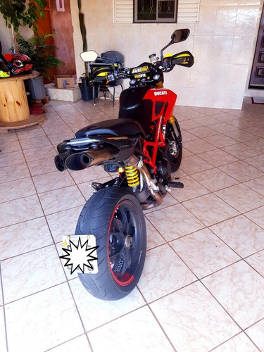 Ducati Hypermotard 1100s