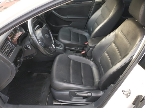 Imagen 9 de 15 de Volkswagen Vento Luxury 2.5 Tiptronic