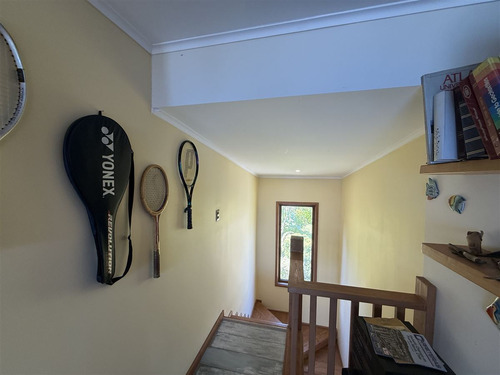 Casa En Venta De 4 Dorm. En Pucón, Los Riscos