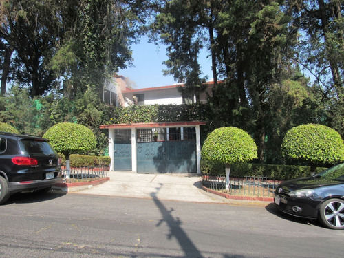 Terreno Con Casa En Venta En Lomas De Chapultepec