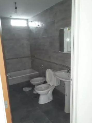 Casa Venta 2 Dormitorios 1 Baño 1 Cochera Jardin 82 Mts 2 Cubiertos Terreno 300 Mts 2 - Villa Parque Sicardi