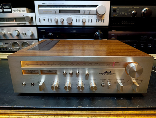 Precioso Sintoamplificador Akai Aa-1030 Japan Hbaudio Cedro