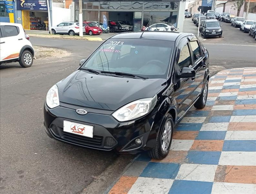 Ford Fiesta 1.6 Rocam Sedan 8v