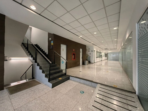 Edificio Oficinas En Col. Portales / 3,064m2c / 21 Privados