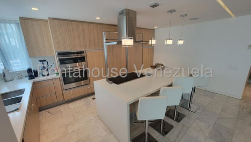 Apartamento ( 2 Niveles/ Amoblado/ Remodelado) Venta La Castellana Mls-25-16876
