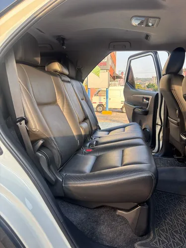 Toyota Fortuner Sr 2.4 4x2 At Diesel