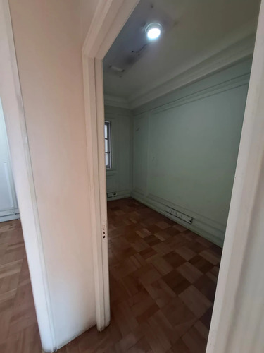 Excelente Oficina En Piso Completo - Avenida Providencia