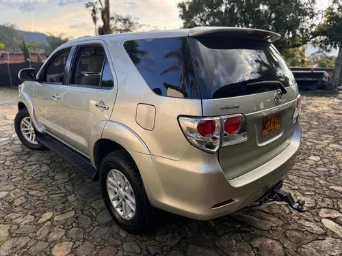 Toyota Fortuner 2.7l 4x4