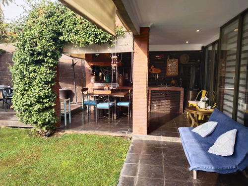 Casa 146 M2, 4d+4b+piscina, Peñalolén (71833)