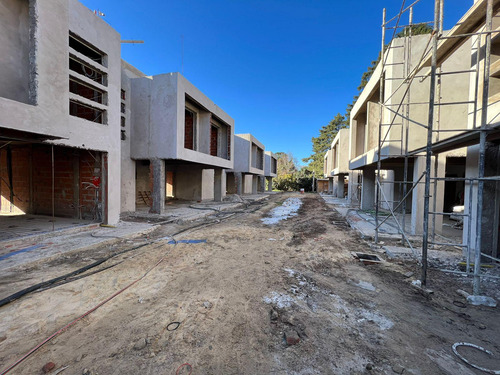 Imagen 5 de 27 de Venta Duplex Casa - Canning - Financiacion