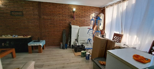 Se Vende Casa Con Amplio Patio En Huechuraba