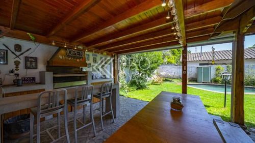 Casa Vende/jardin La Dehesa