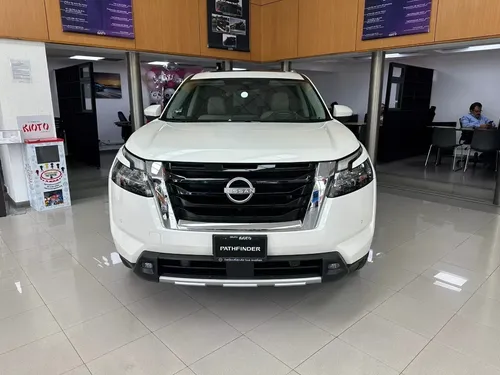 Nissan Pathfinder 3.5 Platinum 4x4 At