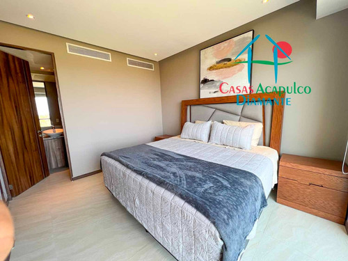 Cad La Isla Emerald F8. Terraza Con Vista A Las Áreas Comunes