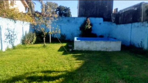 Casa En Venta - 4 Dormitorios 1 Baño - Cochera - 340mts2 - José León Suárez