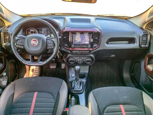 Imagem 8 de 11 de Fiat Toro 1.8 Freedom 16v Flex 4p Automático