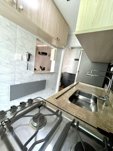 Apartamento À Venda, 50 Metros - 2 Quartos 1 Vaga - Próximo Ao Metro