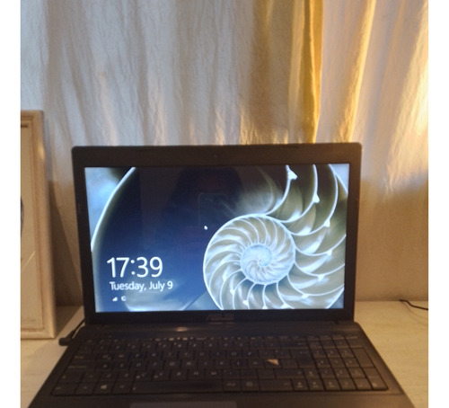 Laptop Asus X55a Para Reparar O Repuestos Pantalla No Prende Negro