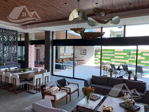 Casa En Venta En Cumbres Cancun