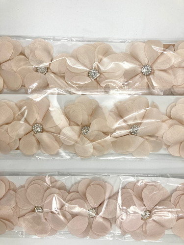 Tocado De Flores Color Champagne Beige Ajustable Color Dorado oscuro