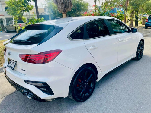 Kia Forte 2.0 Hb Gt Line Mt