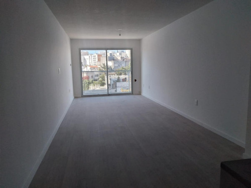 Imagen 4 de 12 de Apartamento - Benito Blanco Prox Rambla. Estrena Amplios Monoambientes.