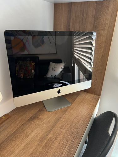 Apple iMac A1311 Late 2011 (incluye Teclado Y Mouse Inalamb)