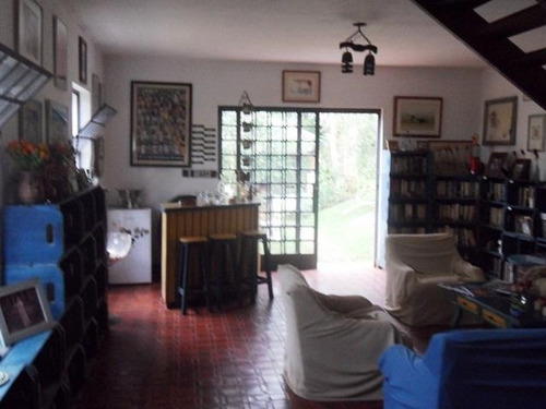 Imagem 10 de 25 de Casa De 3 Dorms Com 1 Suite - Ch0015