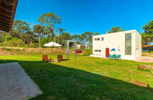 Imagen 1 de 13 de Casa En Venta Manantiales 3 Dorm, 600 M2 #1608