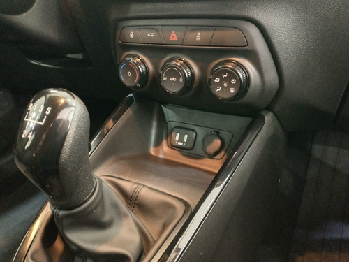 Imagen 13 de 20 de Chevrolet Onix Plus 1.2 Lt Tech Onstar