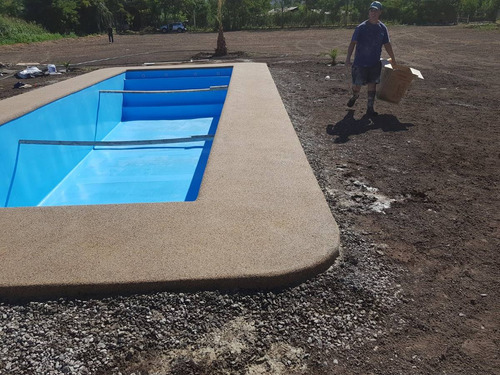 Imagen 9 de 10 de Revestimiento Fulget Y Borde De Hormigón Piscinas De Fibra