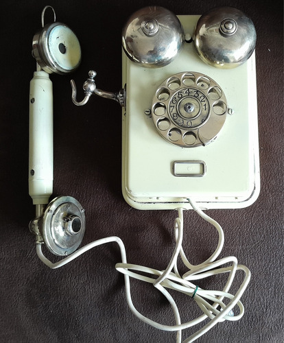 Antiguo Teléfono Ericsson 
