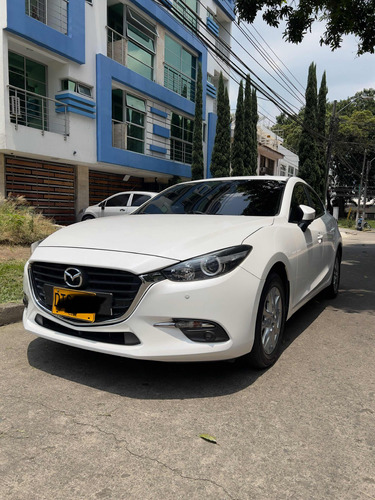 Mazda 3 2.0 Touring