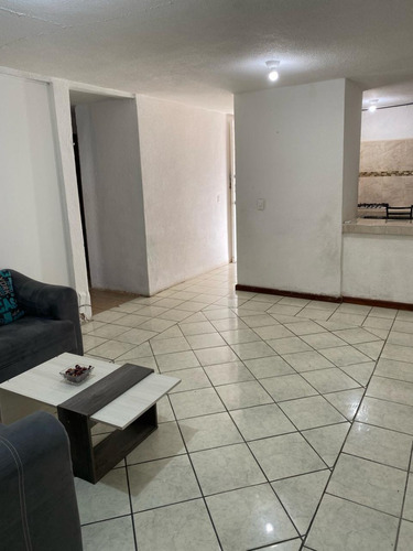 Se Vende Departamento Bien Ubicado En Av. La Costa Sm 32