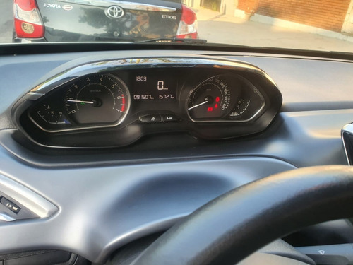 Peugeot 208 1.6 Feline 2014