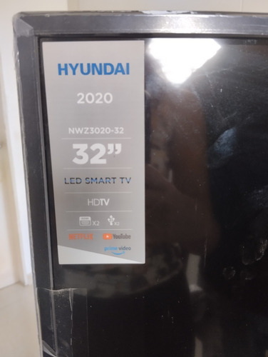 Imagen 3 de 7 de Televisor Hyundai De 32 Para Repuesto O Reparar