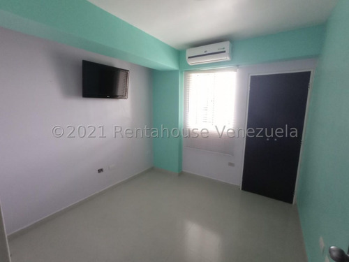 Imagen 4 de 14 de Marol Rentahouse Vende Apartamento En La Trigaleña Valencia 22-15641