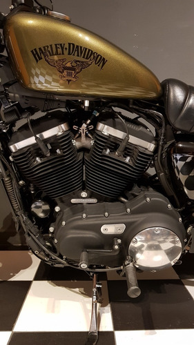 Harley Davidson Iron 883