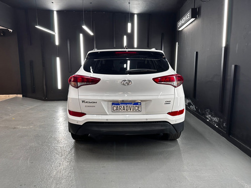 Hyundai Tucson 2.0 4X4 PREMIUM AT L16